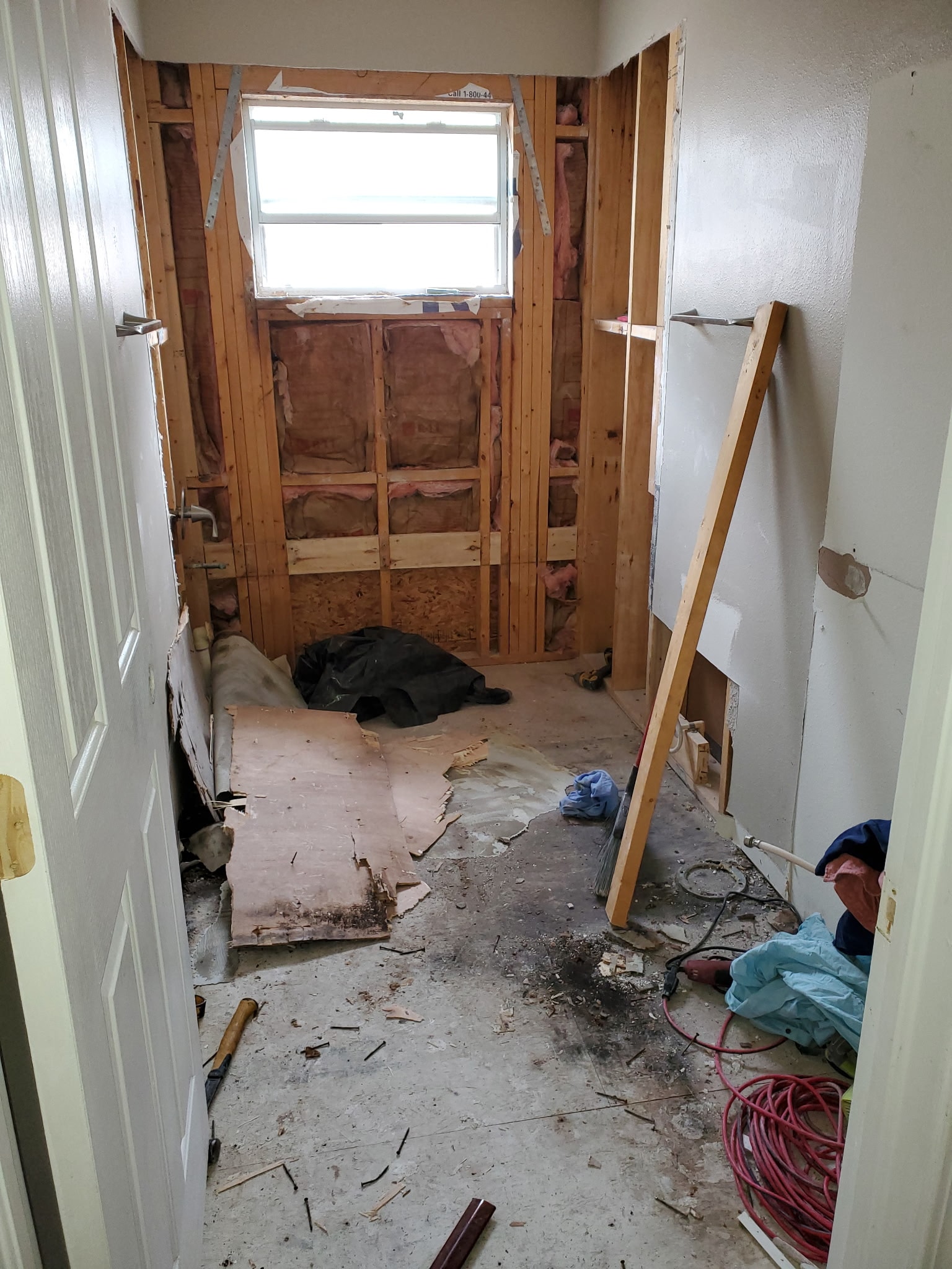 Guest Bath — Demo